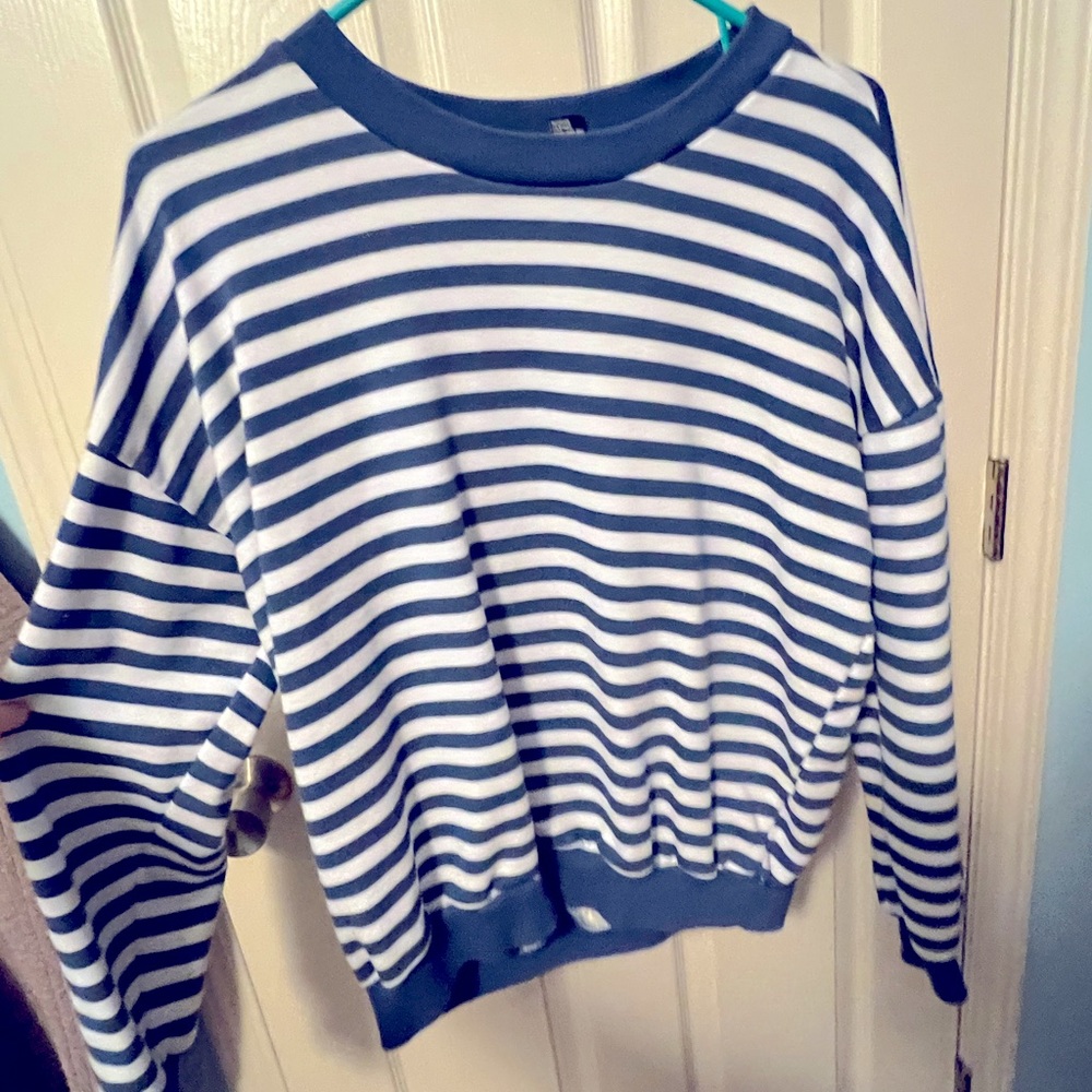 Forever 21 Baggy Crewneck sweater size M